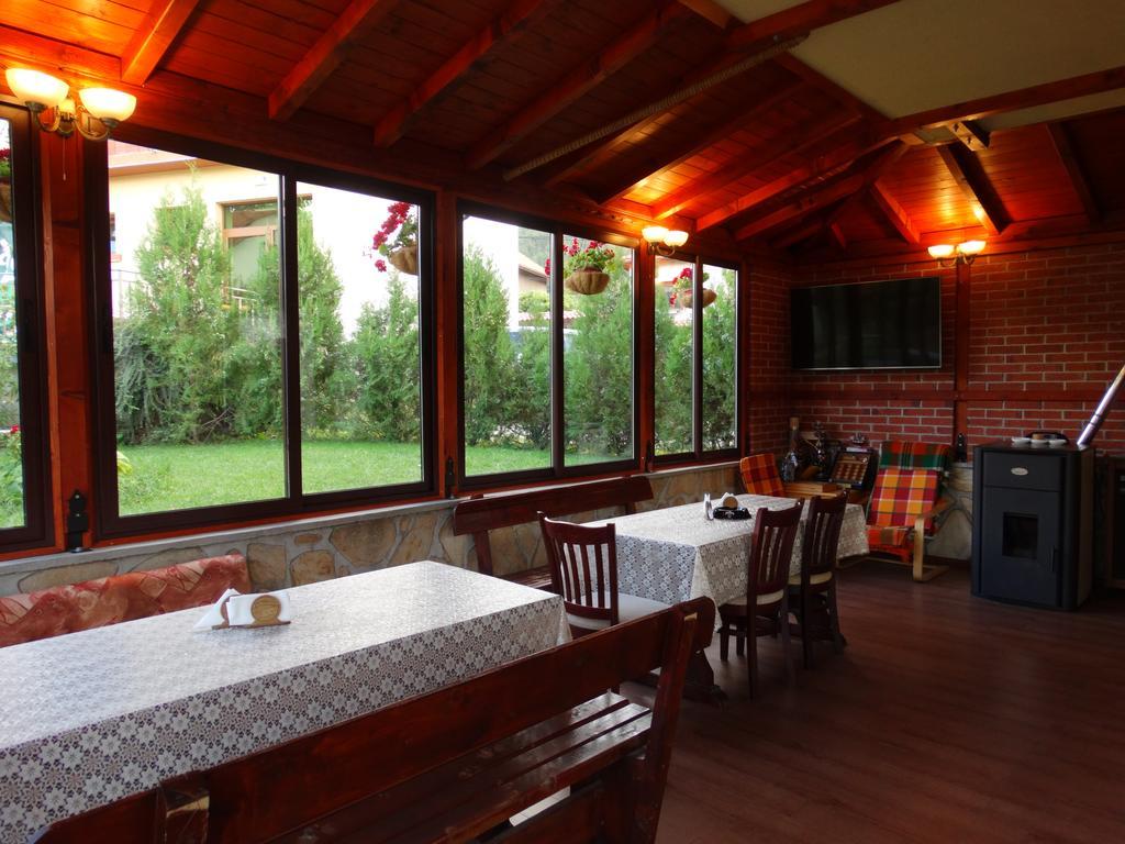 Guest House Ivel Saparewa Banja Exterior foto